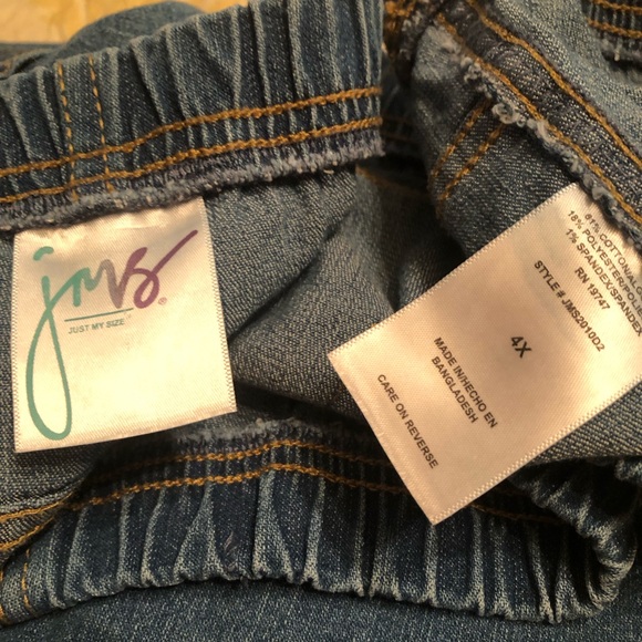 JMS. 4XL Denim Shorts. - Picture 3 of 4